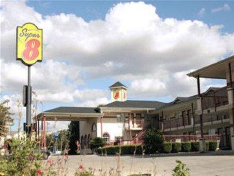 Hill Country Inn & Suites - New Braunfels, Gruene Ngoại thất bức ảnh